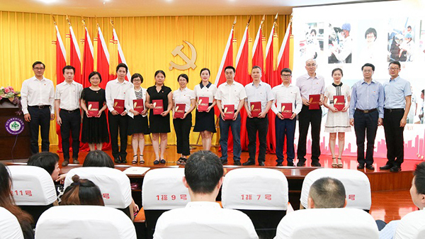 图片35.jpg 图片35.jpg
